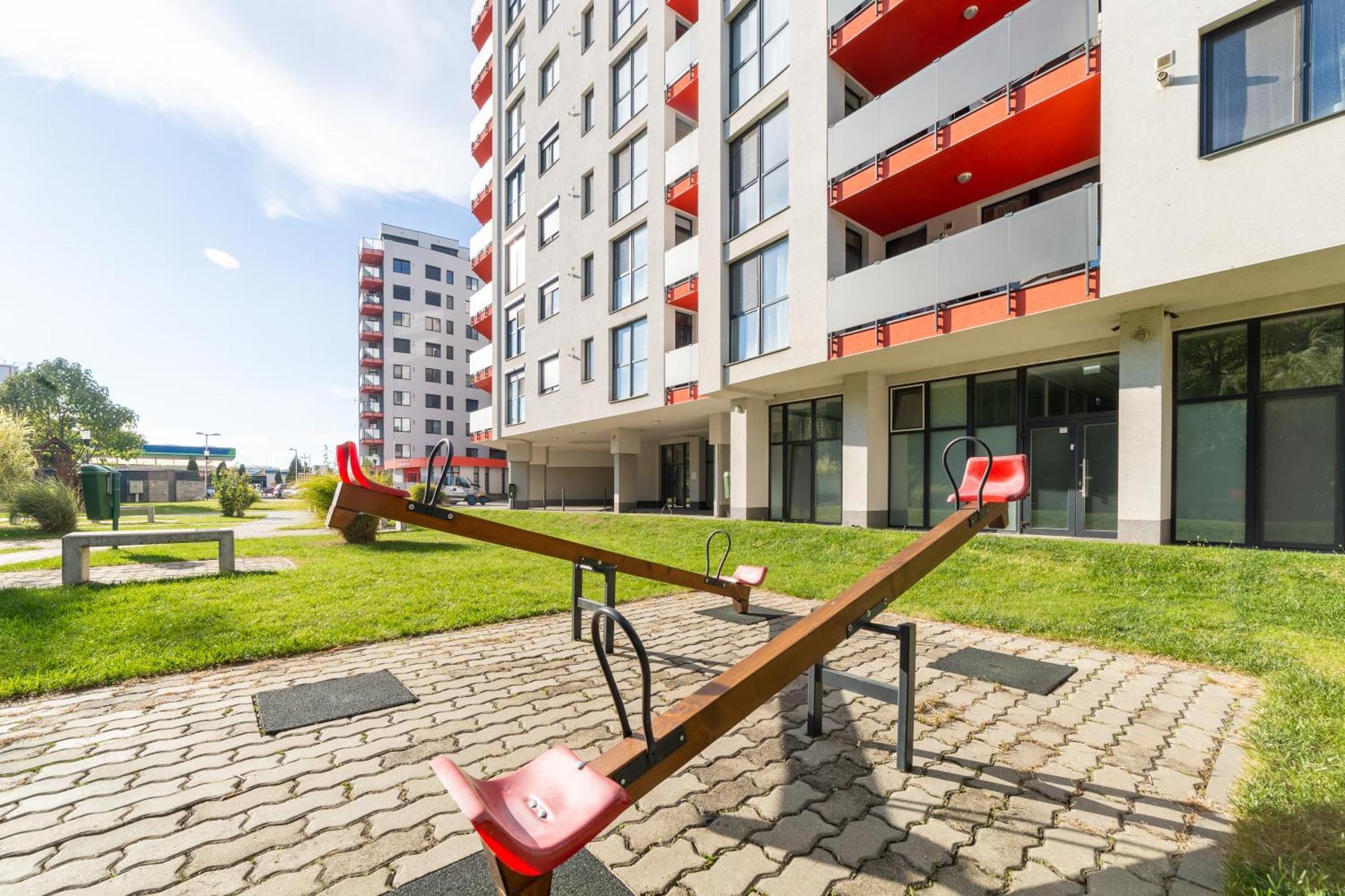 Ari Yellow Apartment With Panoramic Views Arad Exterior photo